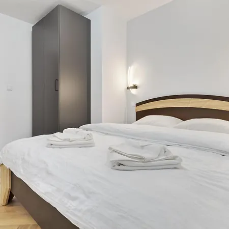 Retro Luxury 1br Μπρατισλάβα